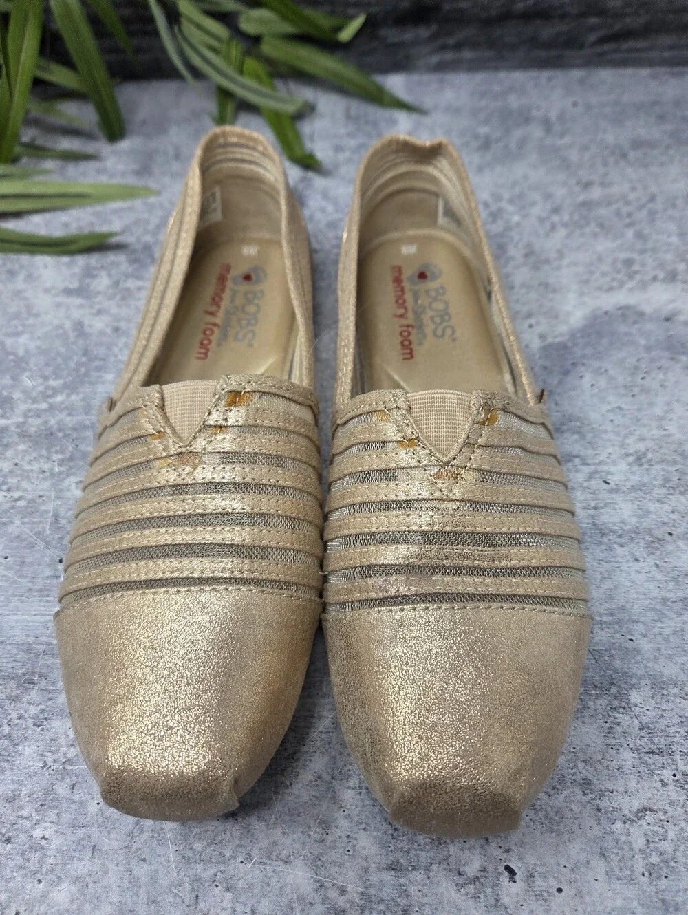 Bobs Skechers Champagne Mesh Slip-on Shoes Sneakers Size 9